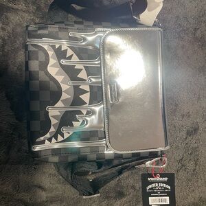 Spray Ground crossbody bag brand new